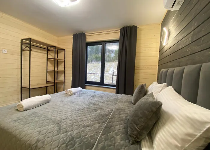 Mountain Hut Tatil Evi Yaremche