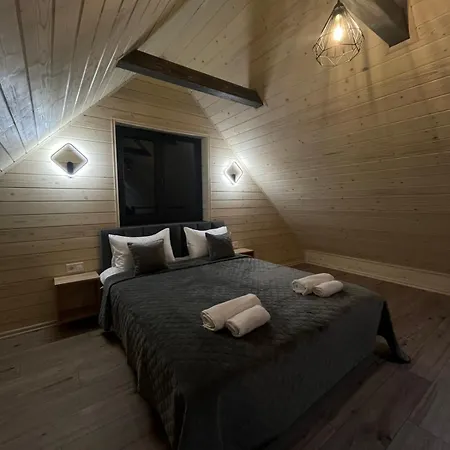 펜션 Mountain Hut 야렘체